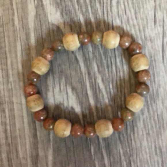 🌹Lapis and Carved Wood Bead Bracelet - Picture 6 of 6